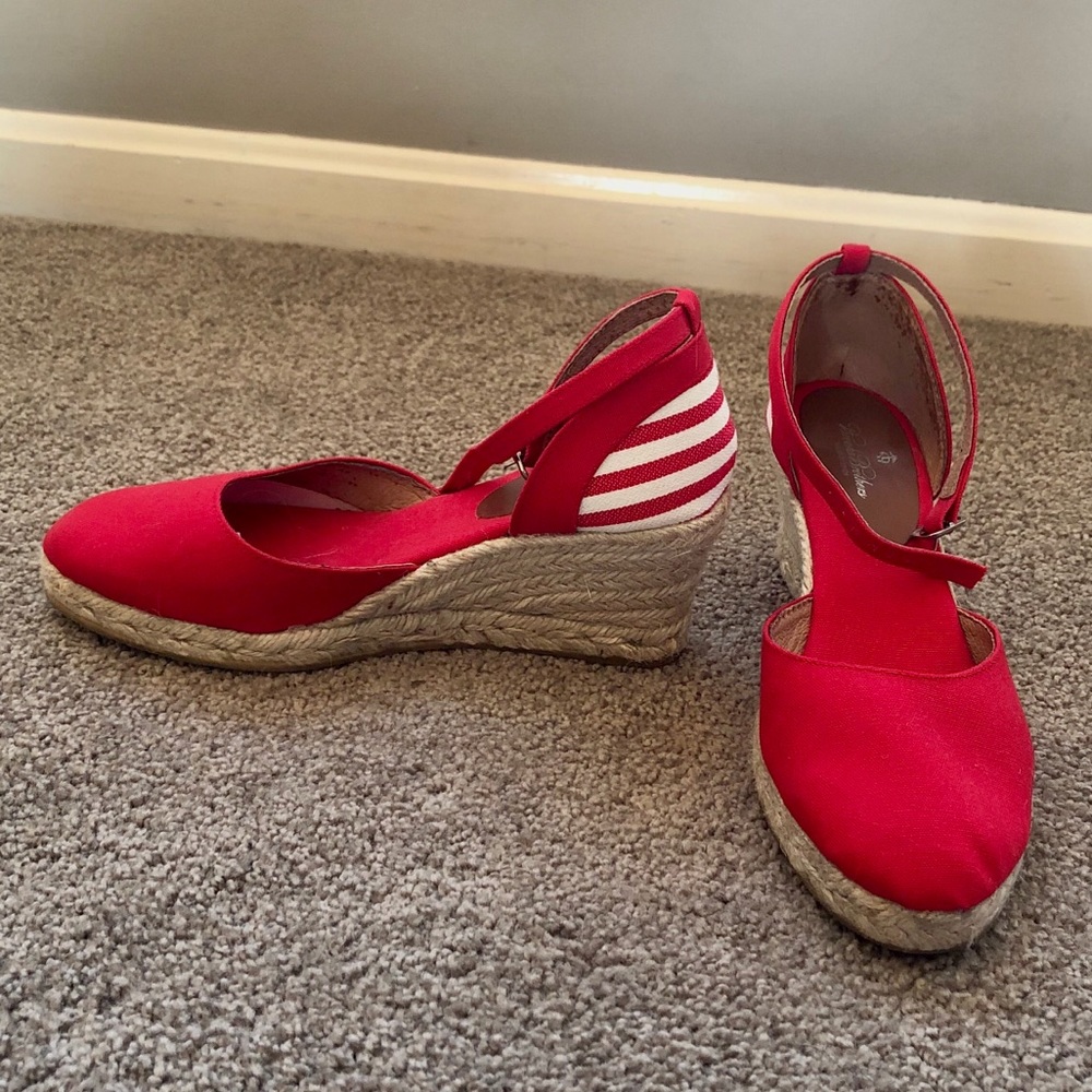 Brooks Brothers Red Wedge Sandal
